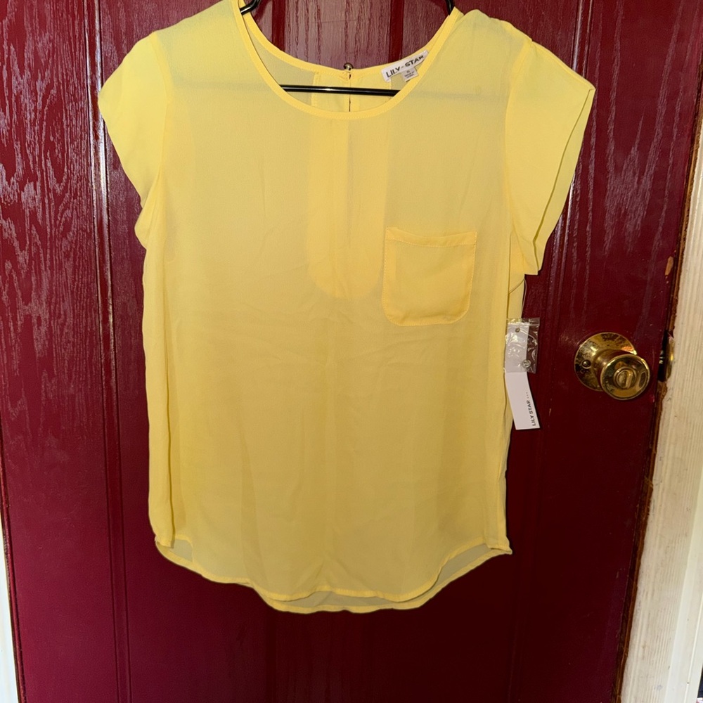 Lily Star Sunny Yellow Cap-Sleeve Pocket Blouse